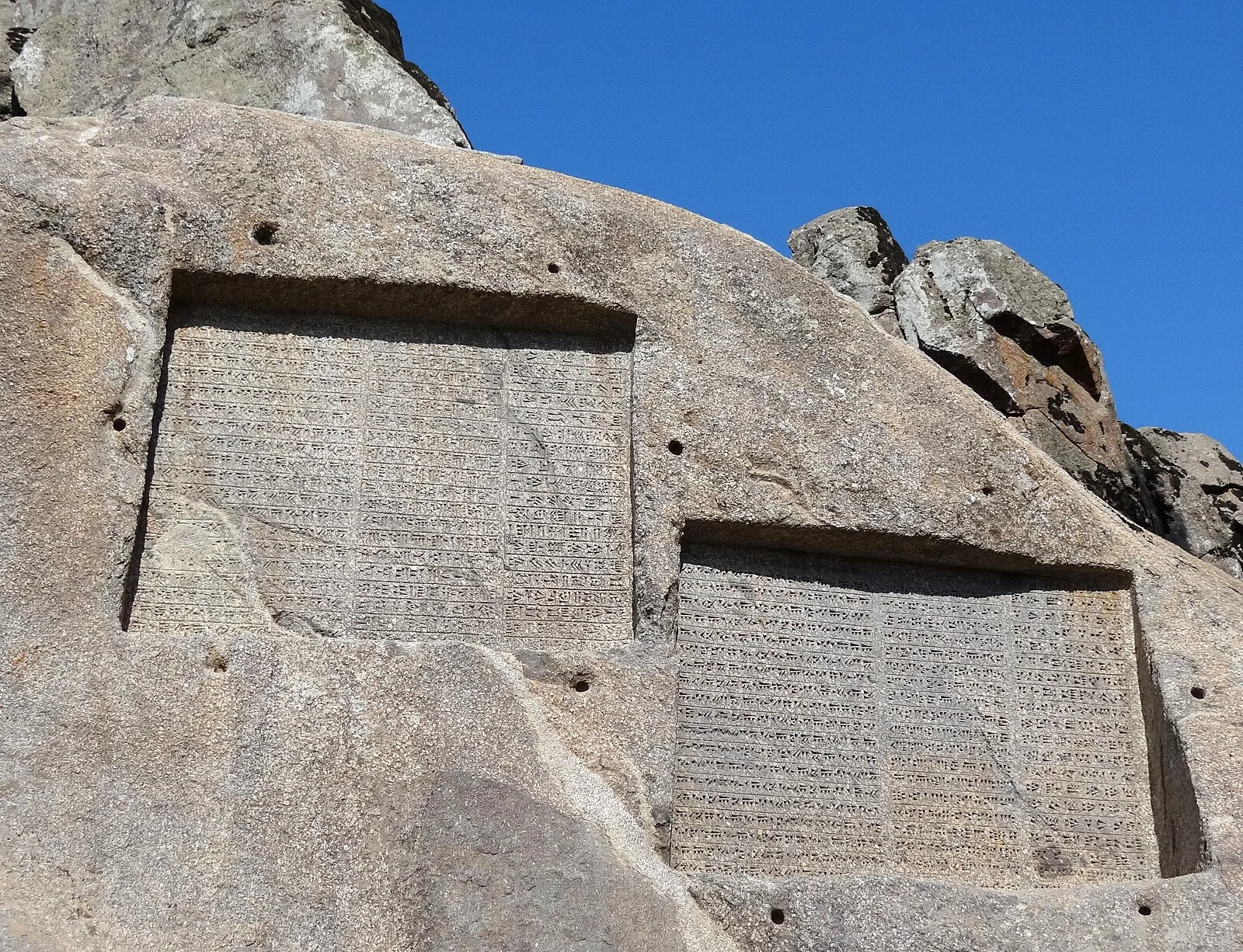 Ganjnameh Ancient Inscriptions